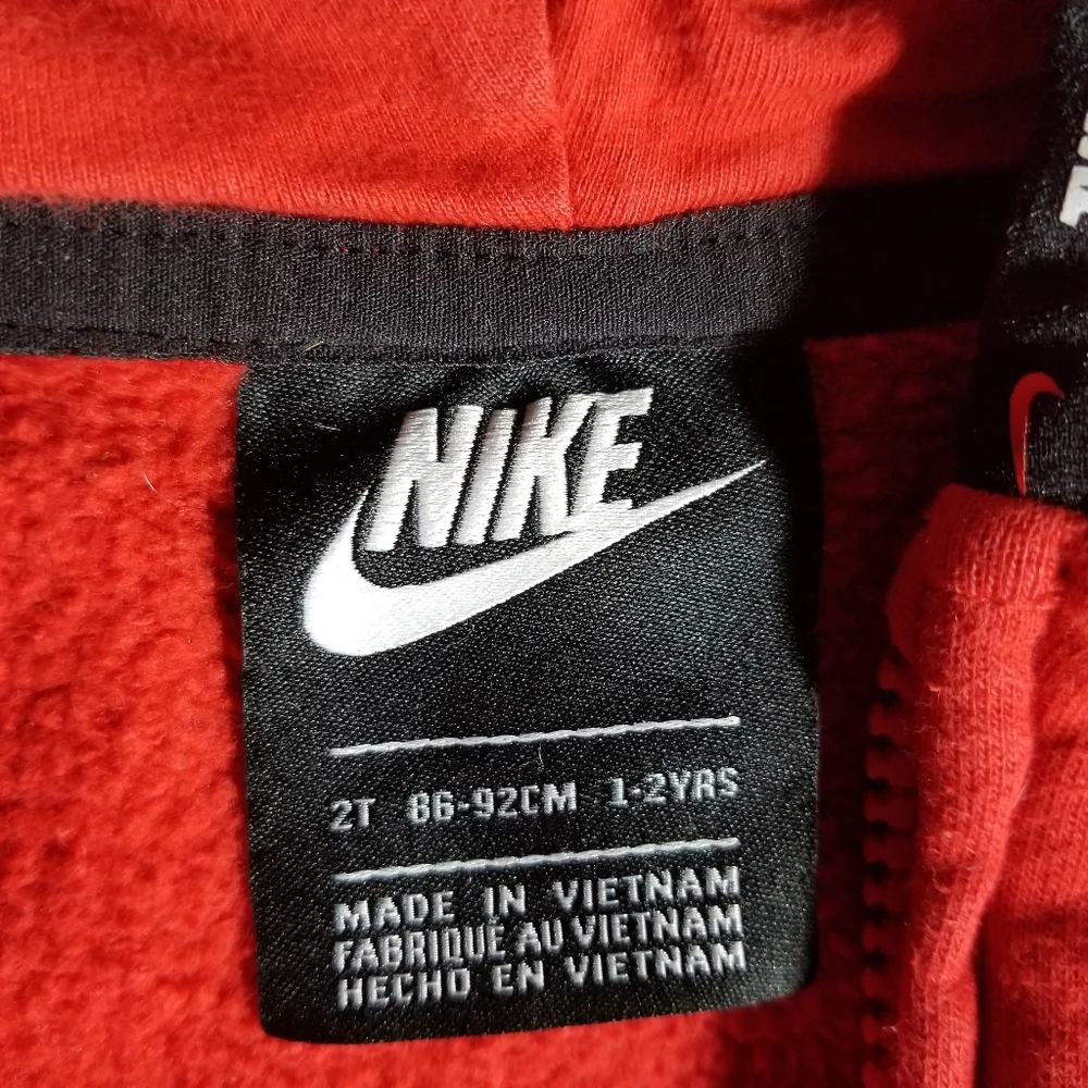 NIKE RED TODDLERS LIGHTWEIGHT JACKET SIZE 2T